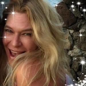 Meet your Posher, Mia